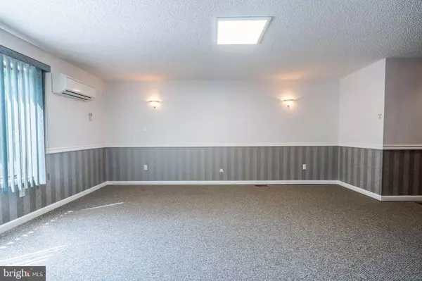 1117 E LANDIS AVE #C, Vineland, NJ 08360