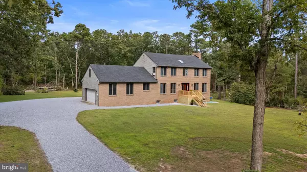 1042 LAUREL LN, Bridgeton, NJ 08302