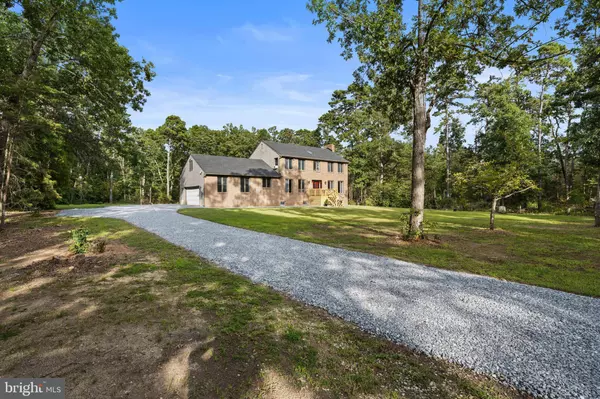 1042 LAUREL LN, Bridgeton, NJ 08302