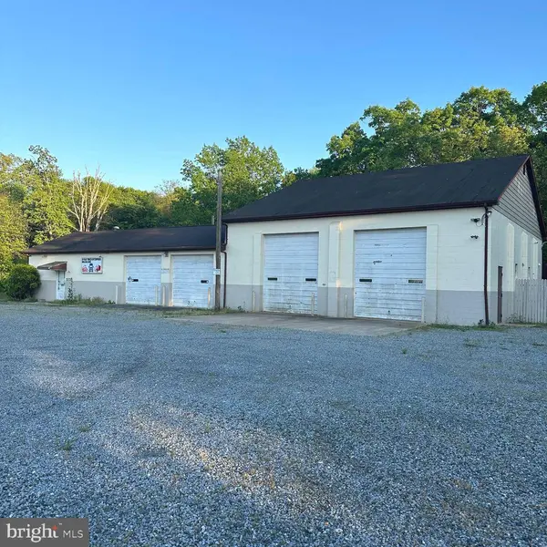 5373 CHESTNUT AVE, Vineland, NJ 08360