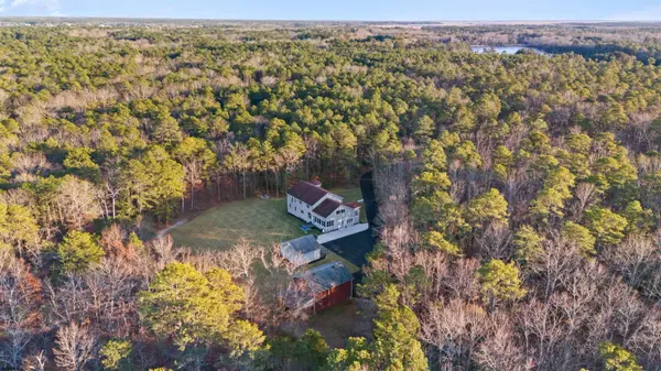 83 Maple Ave, Mays Landing, NJ 08330