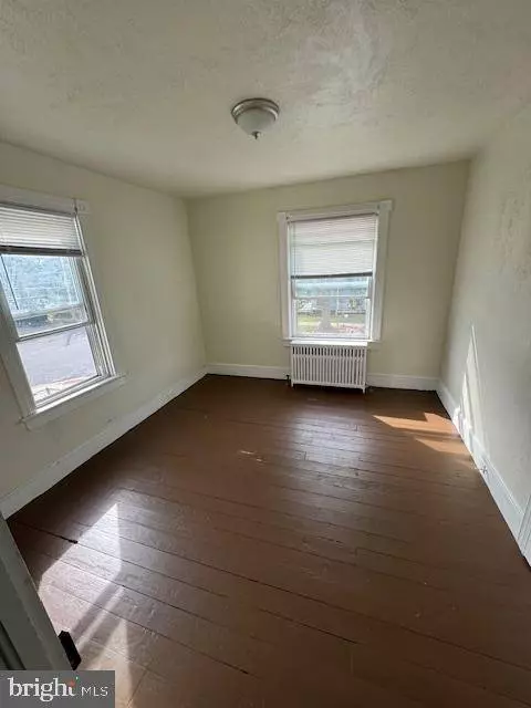 528 E MULBERRY ST, Millville, NJ 08332