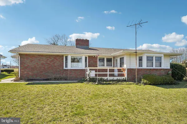 662 E WALNUT RD, Vineland, NJ 08360