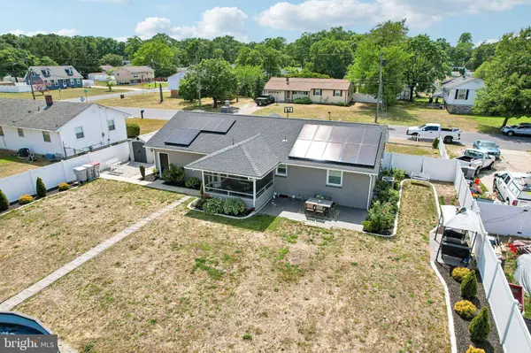 1035 SWENLIN DR, Vineland, NJ 08360