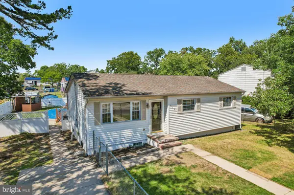 512 BRIAN AVE