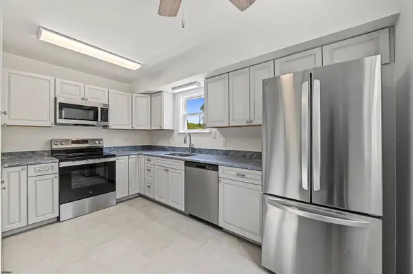 201 11th Ave, Mays Landing, NJ 08330