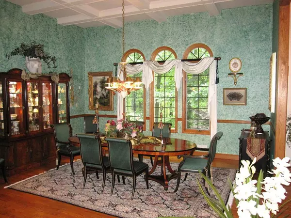 17 Hunters Path, Montgomery Twp., NJ 08558