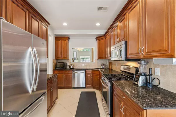 6503 SCHINDLER DR S, Princeton, NJ 08540