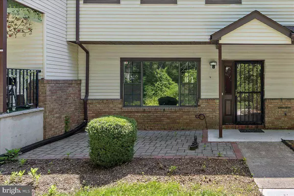 1383 THOMAS AVE, North Brunswick, NJ 08902