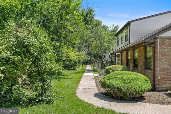 1383 THOMAS AVE, North Brunswick, NJ 08902