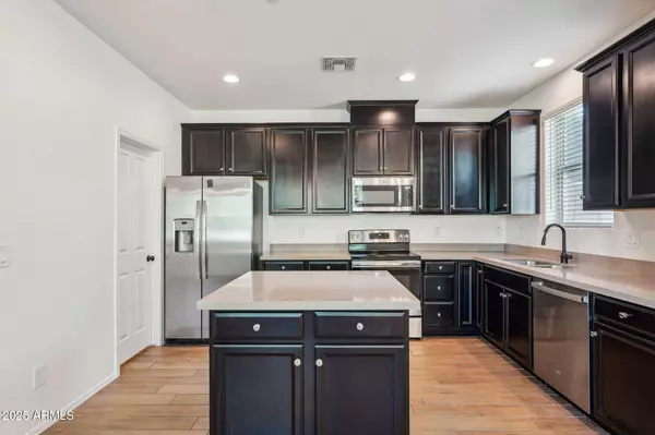 14870 W ENCANTO Boulevard #1133, Goodyear, AZ 85395