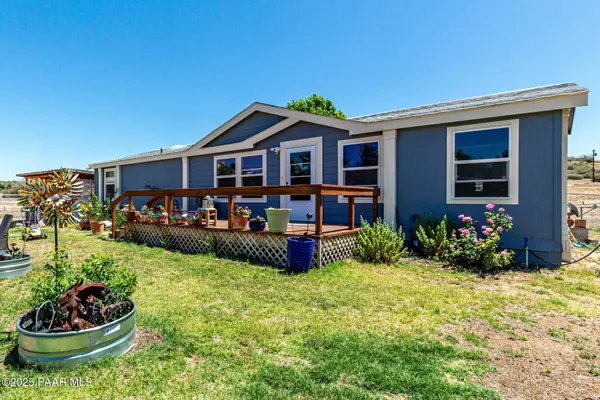 18415 Henry Coe RD, Peeples Valley, AZ 86332