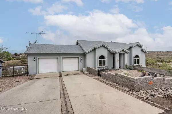 17862 E Hummingbird LN, Mayer, AZ 86333