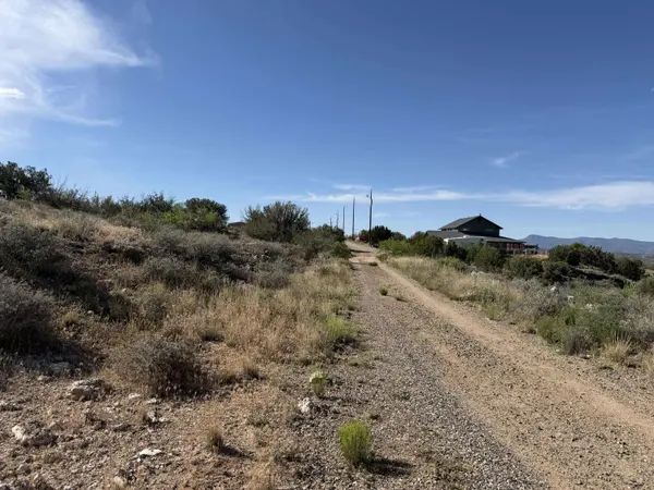 5033 E Goss DR, Rimrock, AZ 86335