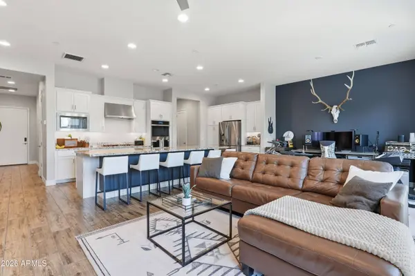 1917 W TROTTER Trail, Phoenix, AZ 85085