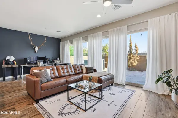 1917 W TROTTER Trail, Phoenix, AZ 85085