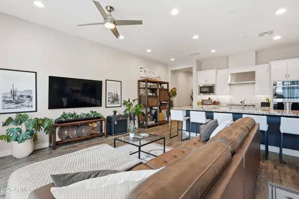 1917 W TROTTER Trail, Phoenix, AZ 85085