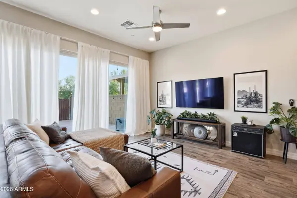 1917 W TROTTER Trail, Phoenix, AZ 85085