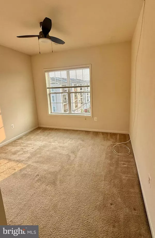 23479 BUCKLAND FARM TER, Ashburn, VA 20148