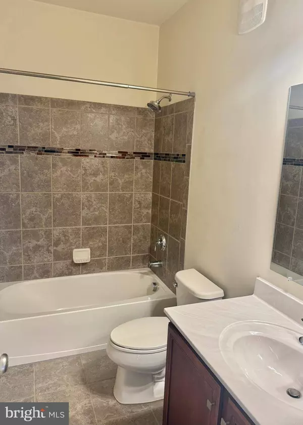 23479 BUCKLAND FARM TER, Ashburn, VA 20148