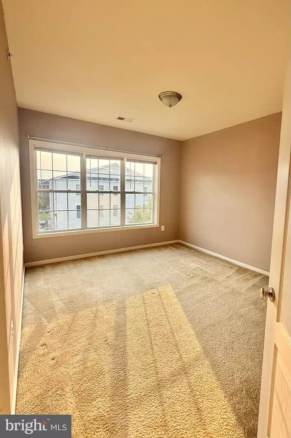 23479 BUCKLAND FARM TER, Ashburn, VA 20148