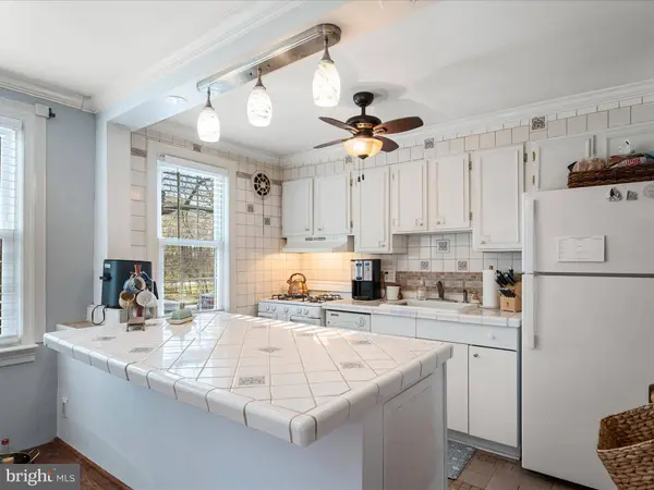 6620 BOULEVARD VW #A2, Alexandria, VA 22307