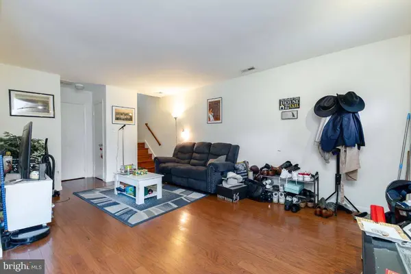 3801-D NEEDLES PL #D, Alexandria, VA 22309