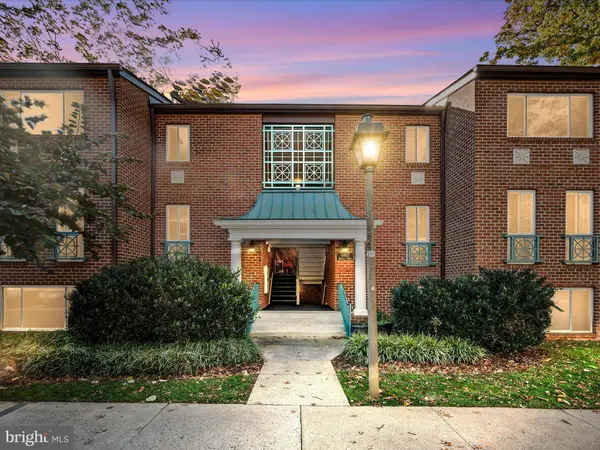 11813 BRETON CT #1A, Reston, VA 20191