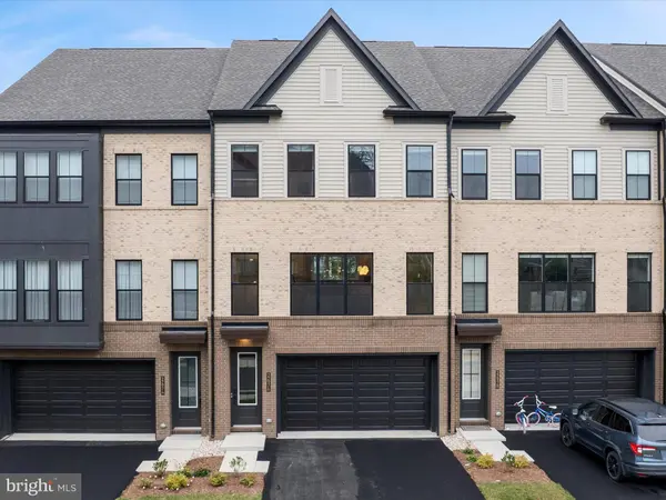 22976 COPPER TREE TER, Ashburn, VA 20148