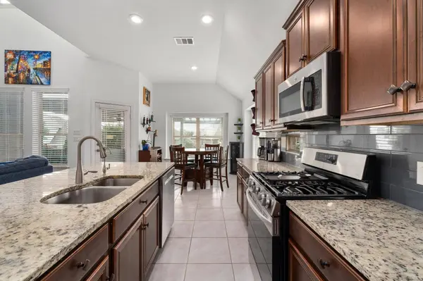 5033 Yucca Bloom DR, Georgetown, TX 78626