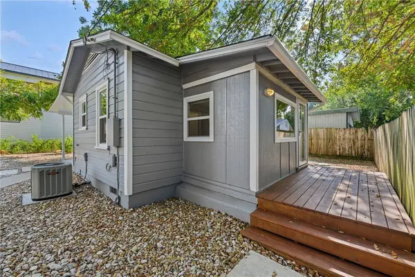 1700 Cullen Ave #B, Austin, TX 78757