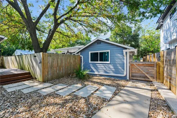 1700 Cullen Ave #B, Austin, TX 78757