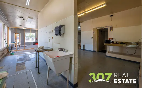 490 Shoshone Ave, Lovell, WY 82431