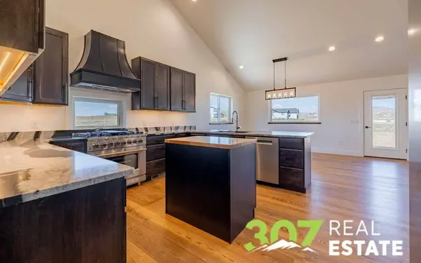 155 Road 20, Cody, WY 82414