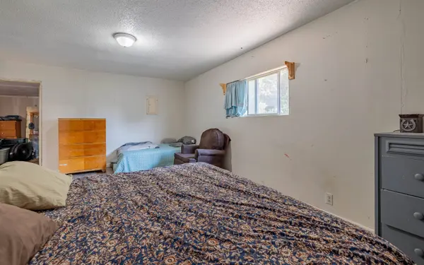 205 Oregon Ave, Lovell, WY 82431