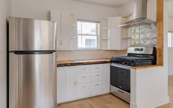 384 S Gilbert St, Powell, WY 82435