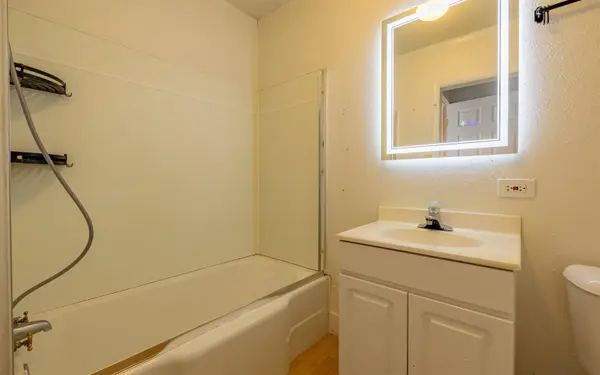 384 S Gilbert St, Powell, WY 82435