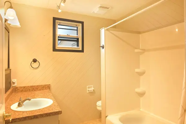 427 N Bernard St, Powell, WY 82435