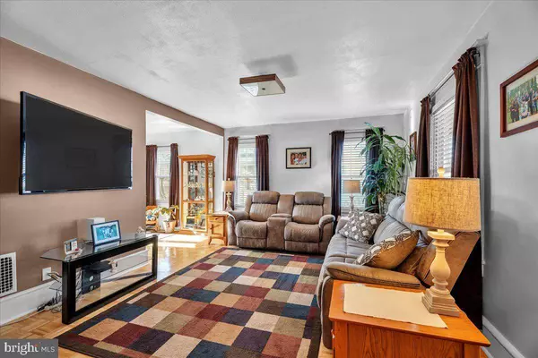 45 WATKINS AVE, Woodbury, NJ 08096