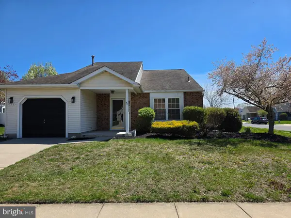 38 PINECREST DR, Woodbury, NJ 08096