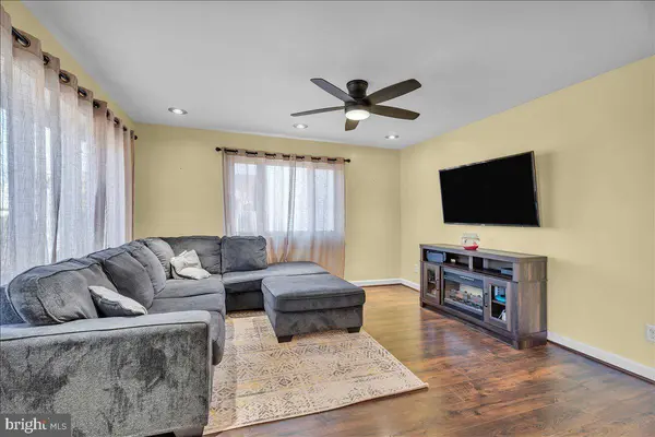 528 ROWAND AVE, Glendora, NJ 08029