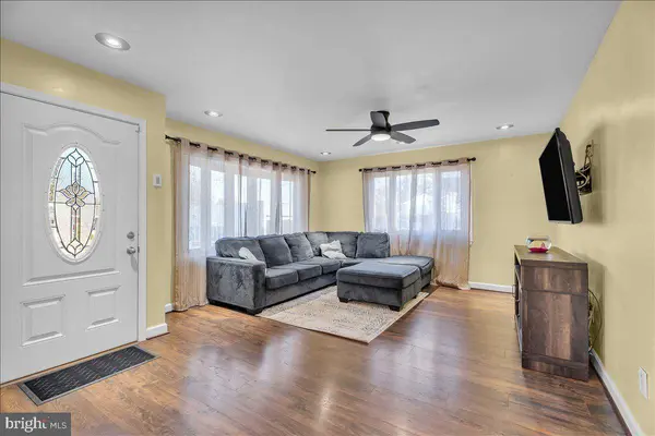 528 ROWAND AVE, Glendora, NJ 08029