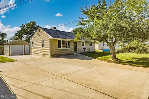 1183 HARKER AVE, West Deptford, NJ 08096
