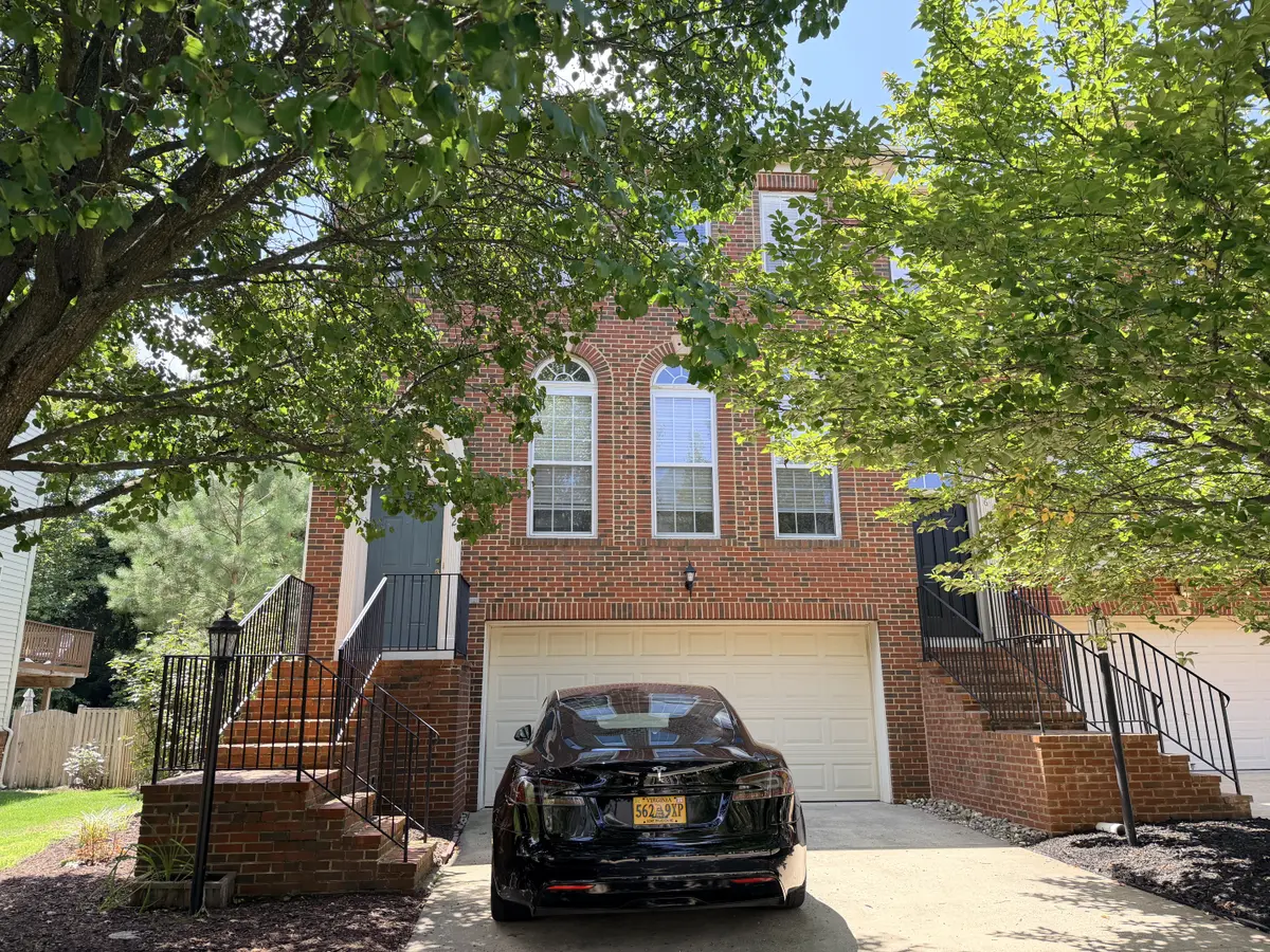 19232 Kepharts Mill Ter, Leesburg, VA 20176-3864