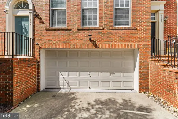 19232 KEPHARTS MILL TER, Leesburg, VA 20176