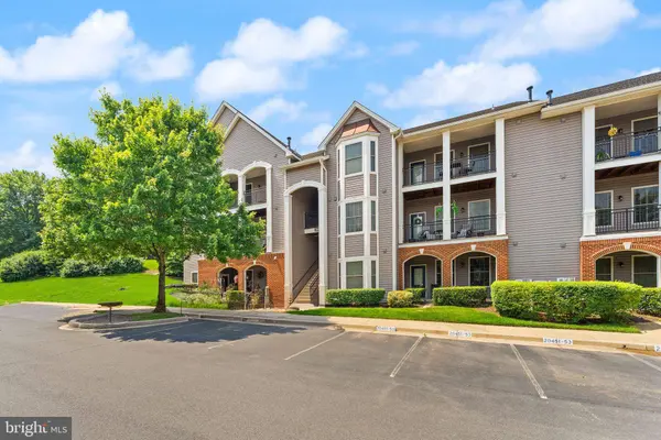 20453 CHESAPEAKE SQ #103, Sterling, VA 20165