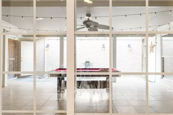 14402 Chevy Chase DR, Houston, TX 77077