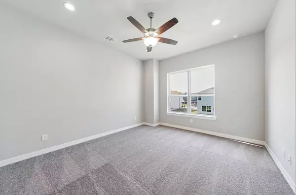 11013 Crescent Light Way, Houston, TX 77043