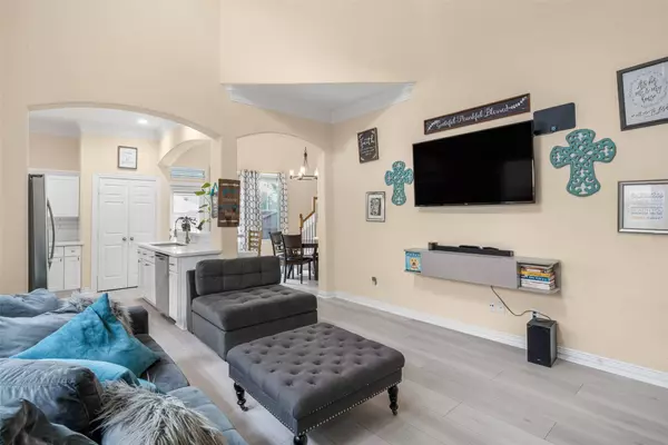 14223 Mossy Gate LN, Houston, TX 77082