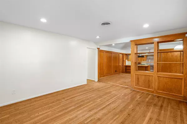 9623 Vilven LN, Houston, TX 77080